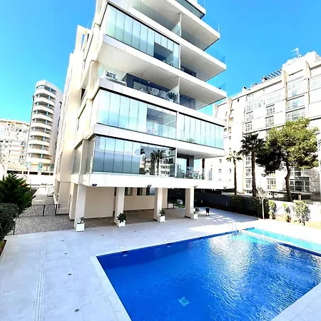 Ii - Sea & Pool View קלפה